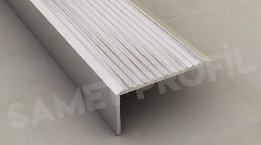 22*40MM ÇİZGİLİ Merdiven Basamak Profili